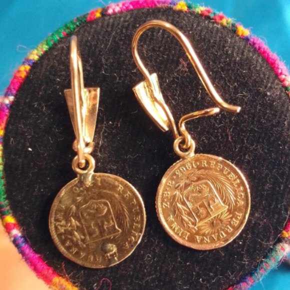 Peruvian Antique Coin Earrings - 18k Solid Gold - Picture 7 of 8